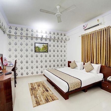 Hotel Voyagers 99 Bangalore Buitenkant foto