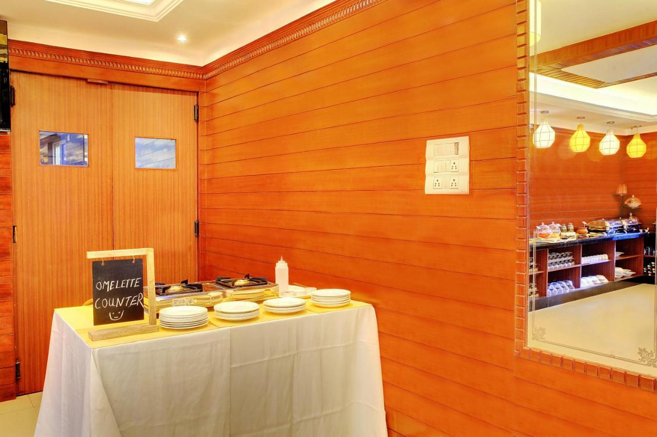 Hotel Voyagers 99 Bangalore Buitenkant foto