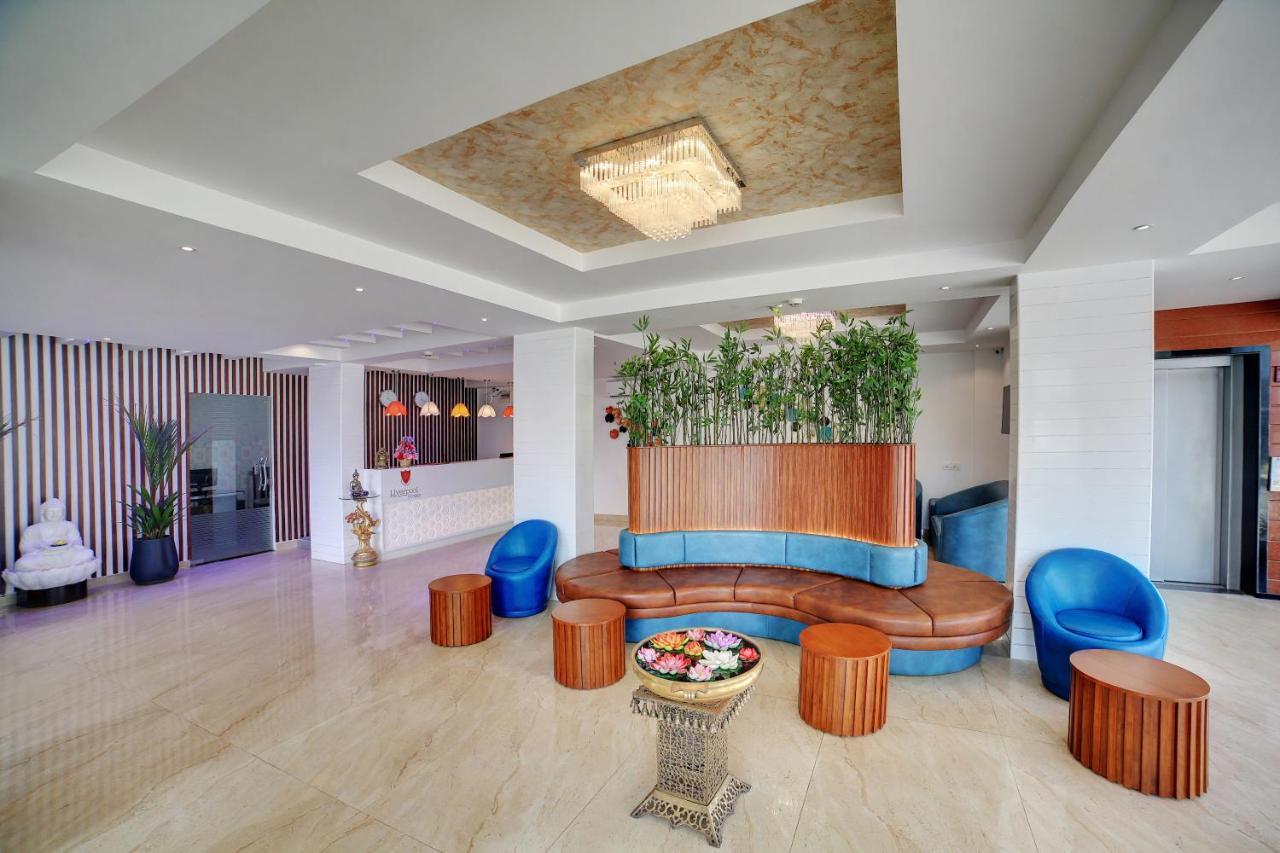 Hotel Voyagers 99 Bangalore Buitenkant foto